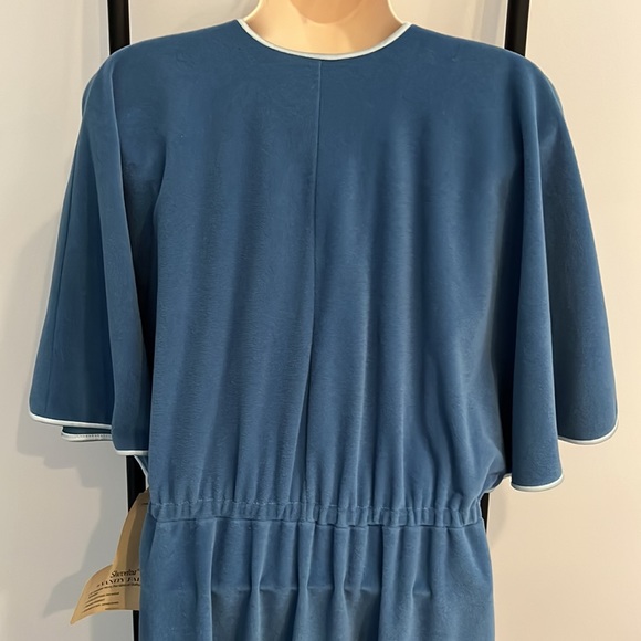 Rare 70’s Vanity Fair Shevelva Plush Velvet Warmth Robe/Gown Flare sleeve Size S - Picture 3 of 13
